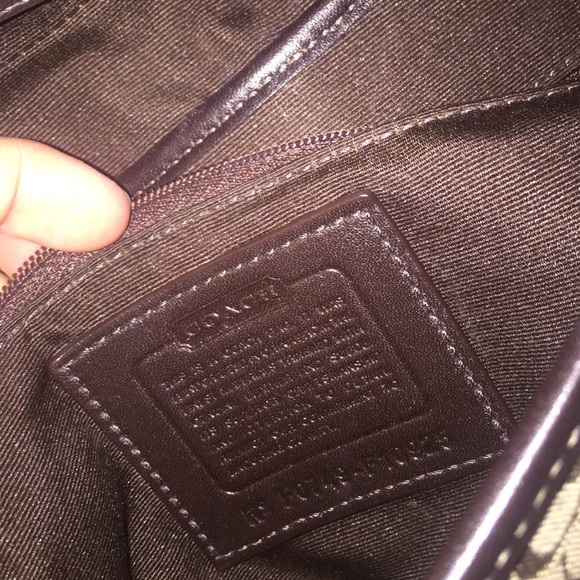 Authentic Coach leather bottom bag - Picture 2 of 4
