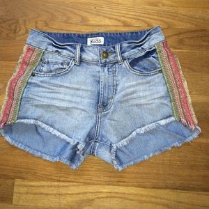 Mudd Size 7 high rise shorts, never been worn