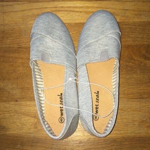 Wet seal Zoey jersey grey slip on shoes