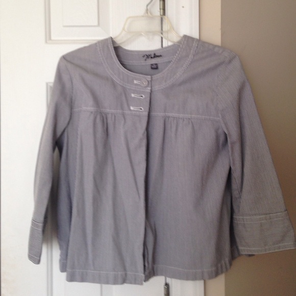 Madison three button crop jacket