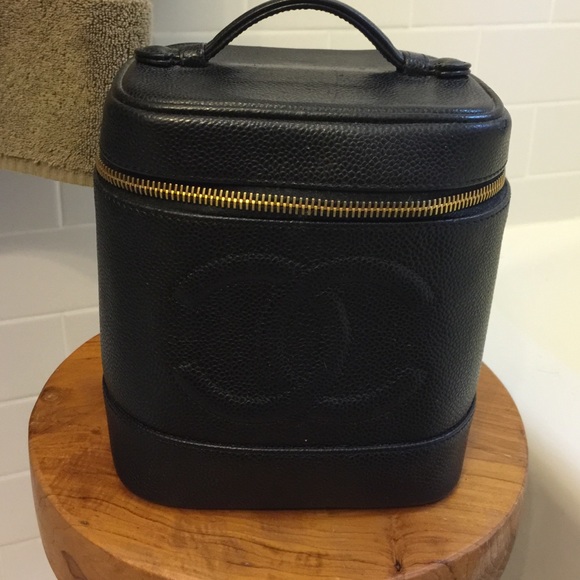 CHANEL Accessories - leather make-up case