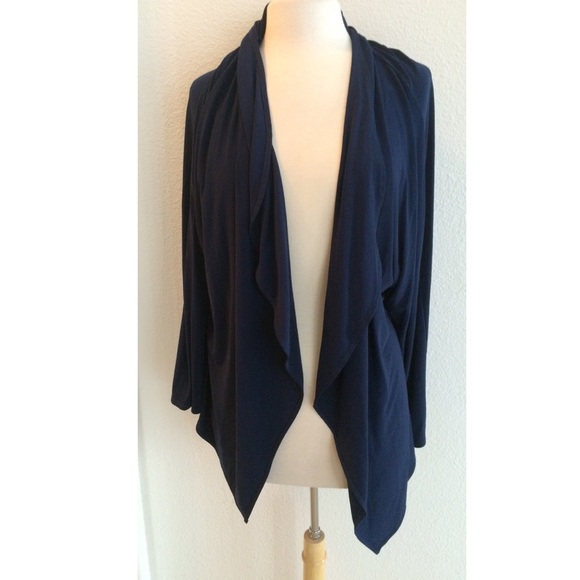 Gramm Sweaters - Gramm open front top