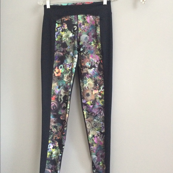 Cynthia Rowley Pants - SALE     🌸Cynthia Rowley spandex leggings🌸