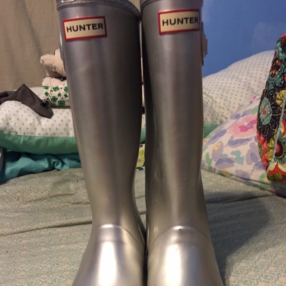 Silver Hunter rain boots! 😍