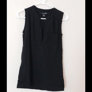 Black mid button down tank NWT