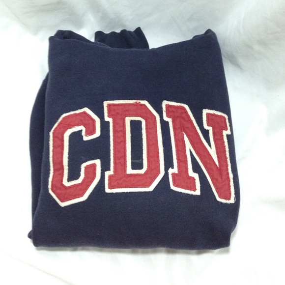 Vintage Canadian Hoodie Sweatshirt