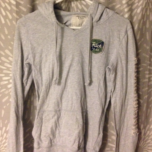 Hooded Abercrombie shirt 💥On Hold💥