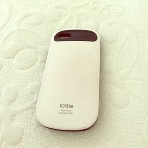 SOLD. iPhone 5/5s round case