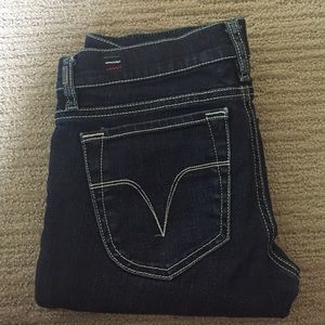 Diesel Industry - Liv