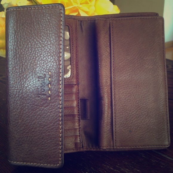 Fossil wallet