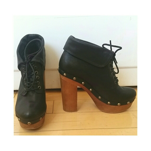 Jeffrey Campbell black woodies
