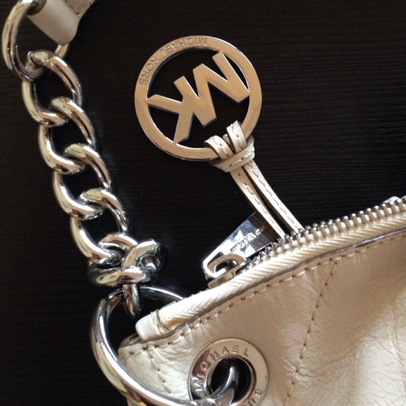 Michael Kors Large purse - Picture 3 of 4