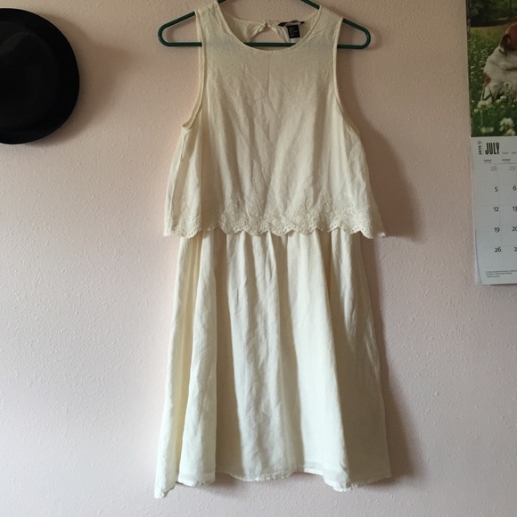 H&M Dresses & Skirts - Embroidered dress with back cutout
