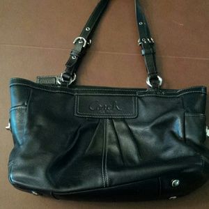 Coach purse black (leather)