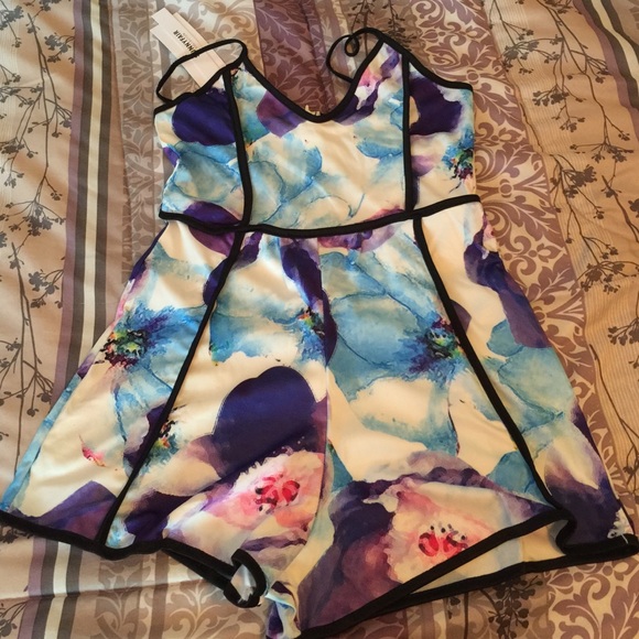 Floral fitted romper