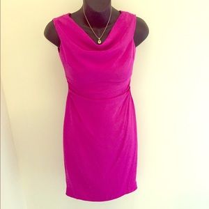 Kay Unger fuchsia silk sheath dress 💗