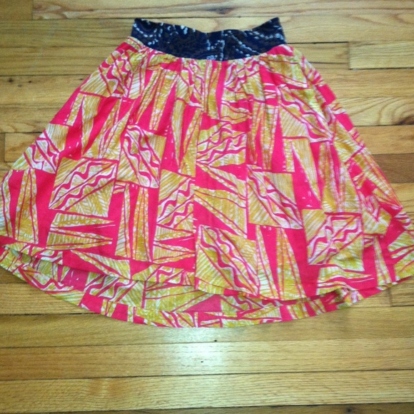 Beautiful Anthropologie skirt - Picture 2 of 3