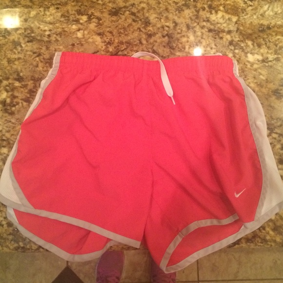 PINK NIKE SHORTS