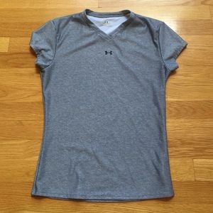 NWOT - UA Dri-fit SS top, Wm small / girls L
