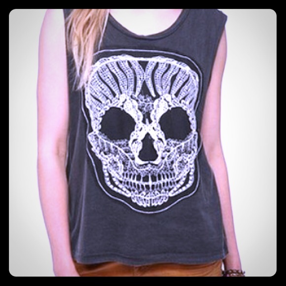 Skull tank/shirt