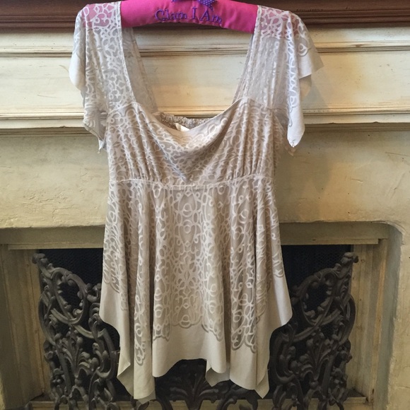 Studio M sure layered top size XL