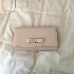 Cute bow wallet!
