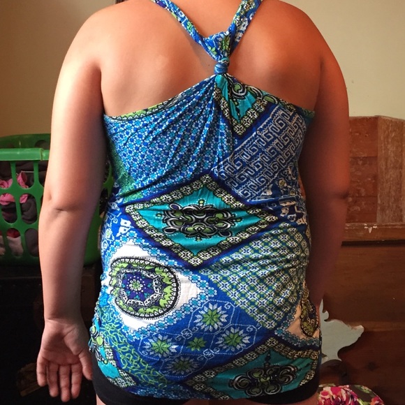 Tanktop - Picture 2 of 3