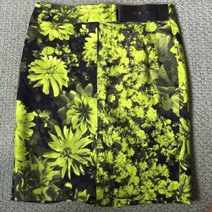 Michael Kors size 4 printed pencil skirt