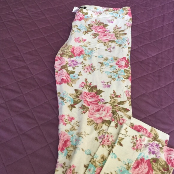 Flower leggings!