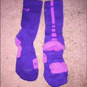 purple elite socks