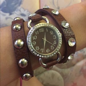 Rue 21 Wrap-around Wrist Watch