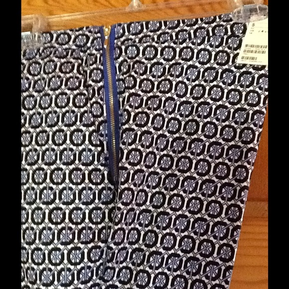 NWT ... H&M blue and white patterned pants