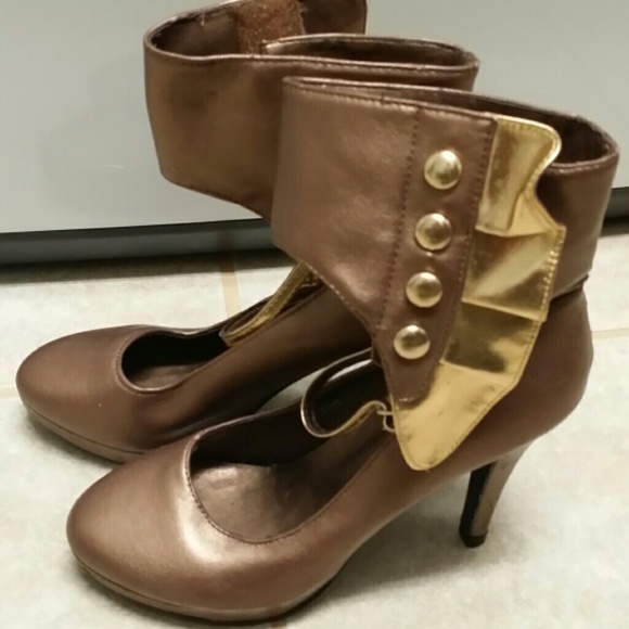 Heels - Picture 2 of 2