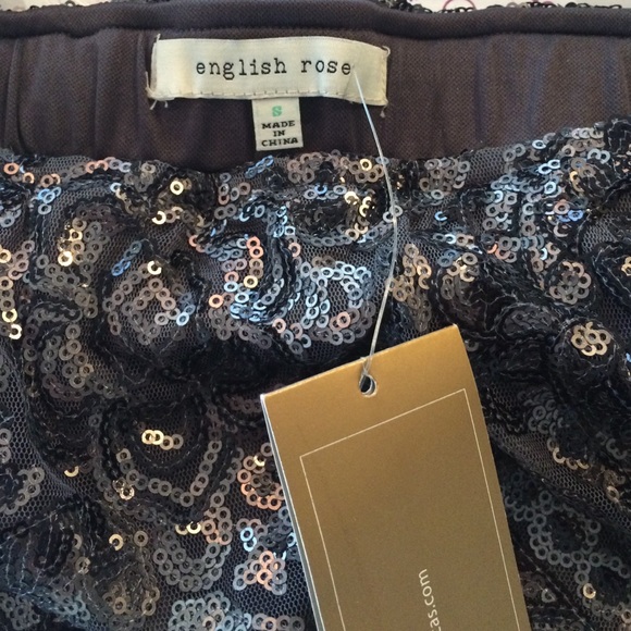 Sparkly sequin mini skirt - Picture 5 of 6