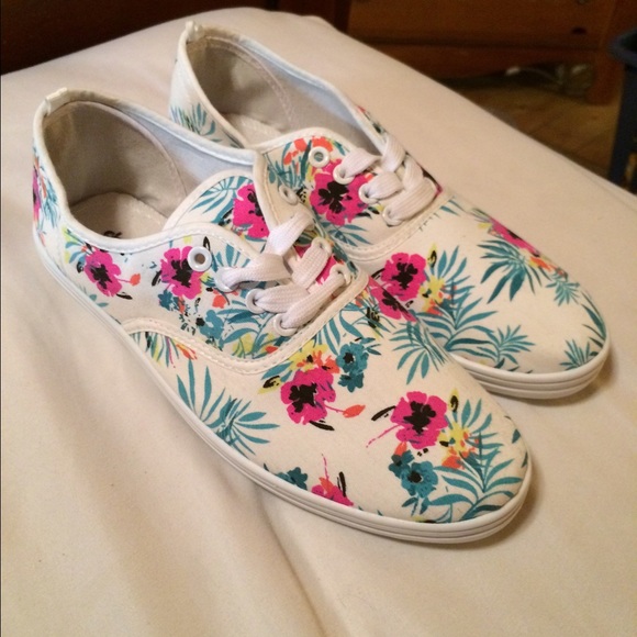 Floral shoes