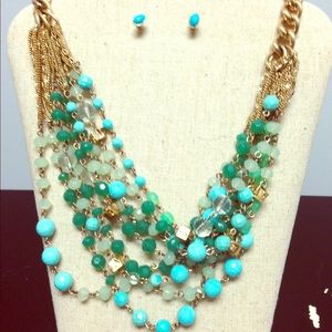 Stella and Dot necklace and earrings