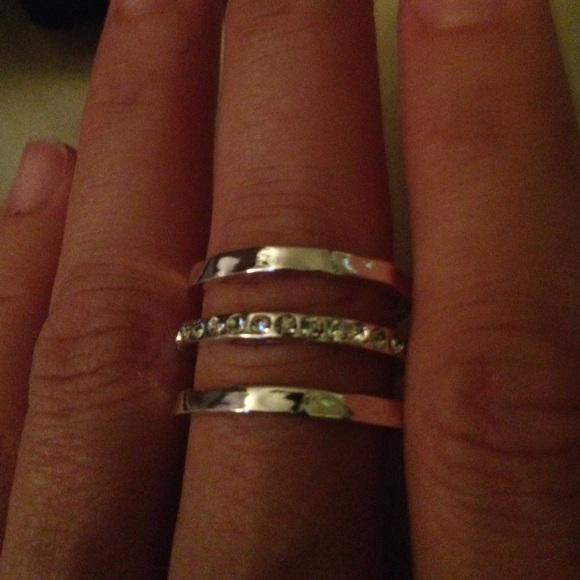 🌺Chico's 3-stack ring. Sz 7🌺 - Picture 2 of 3