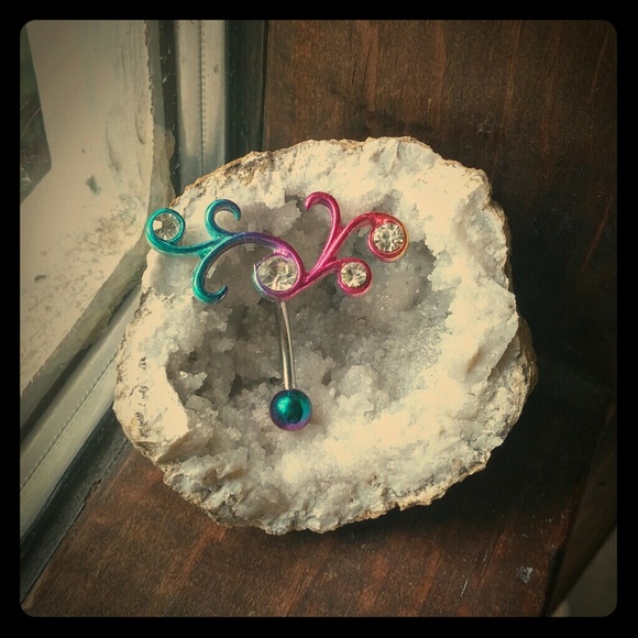 Upside down belly button ring