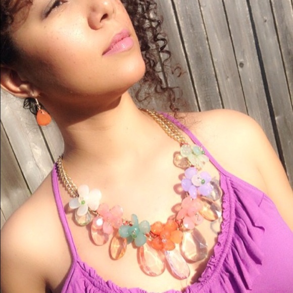 ✨Flower Chandelier Necklace✨