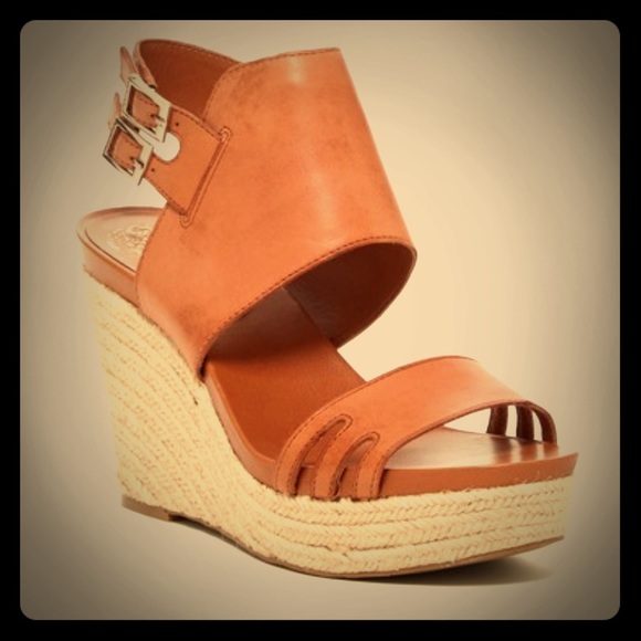 NEW Vince Cumuto Temperton platform wedge