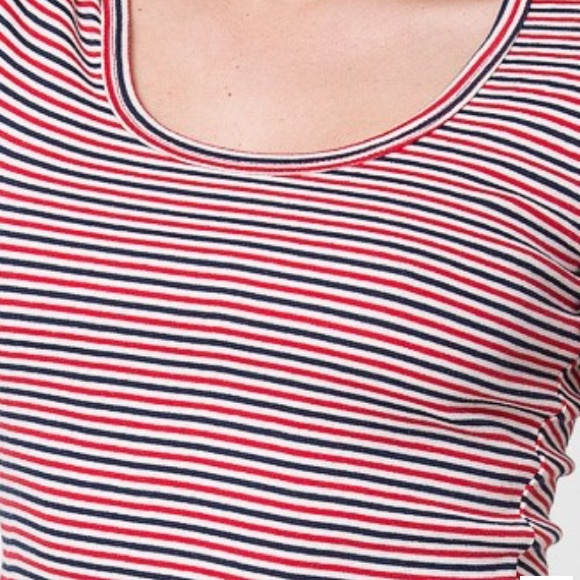 Striped baby rib crop t