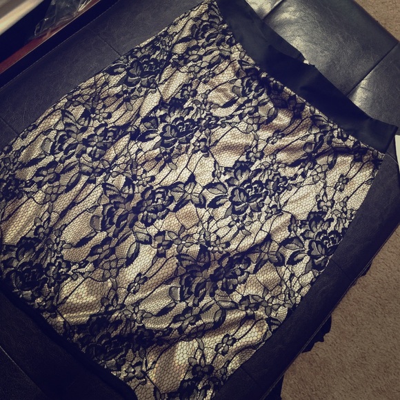 Gold and black lace pencil skirt