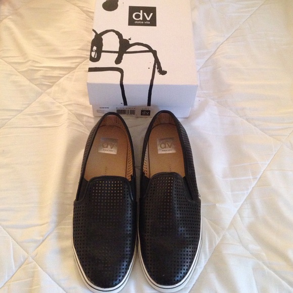 Dolce vita gibsin sneaker size 9