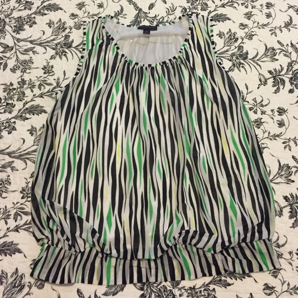 BNWOT Banded Flowy Tank