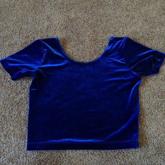 Velvet crop tee - Picture 1 of 2