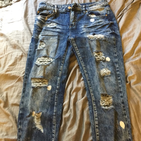 Ripped boyfriend jeans