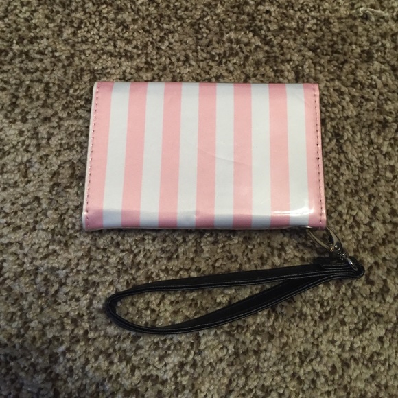 iPhone 5s Wallet Case - Picture 4 of 4