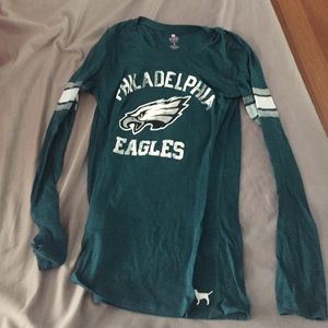 Long sleeve Philadelphia Eagles top