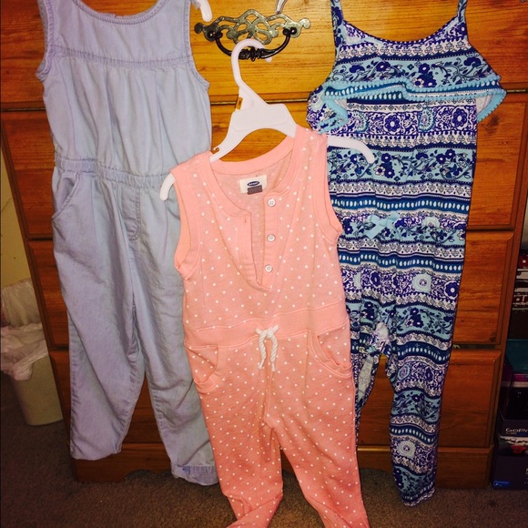 3T Jumpsuits and 2T dresses..old navy,mossimo