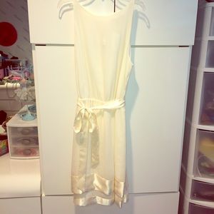 NWT Banana Republic 100% silk cream dress